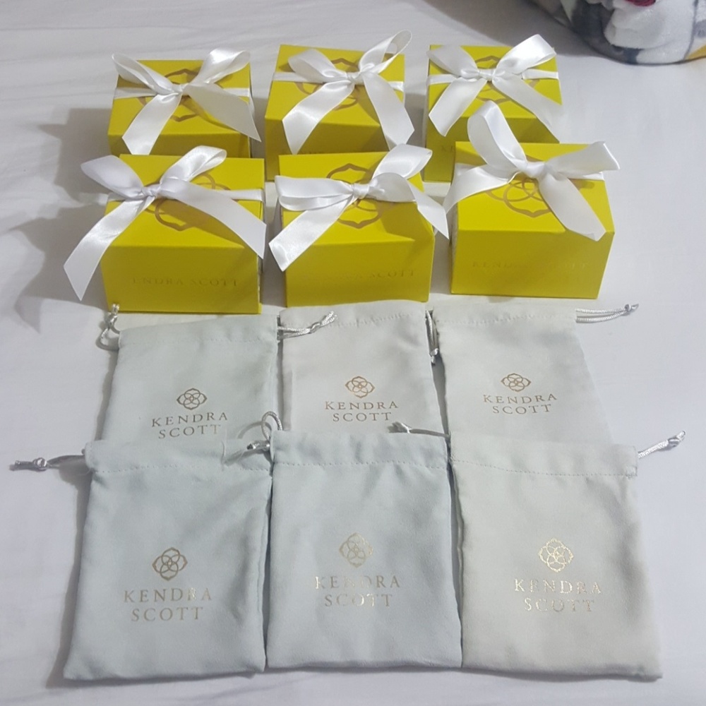 SOLD  Kendra Scott empty boxes